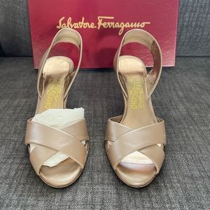 Salvatore Ferragamo Authentic Dusty Rose Metallic Leather Heels.